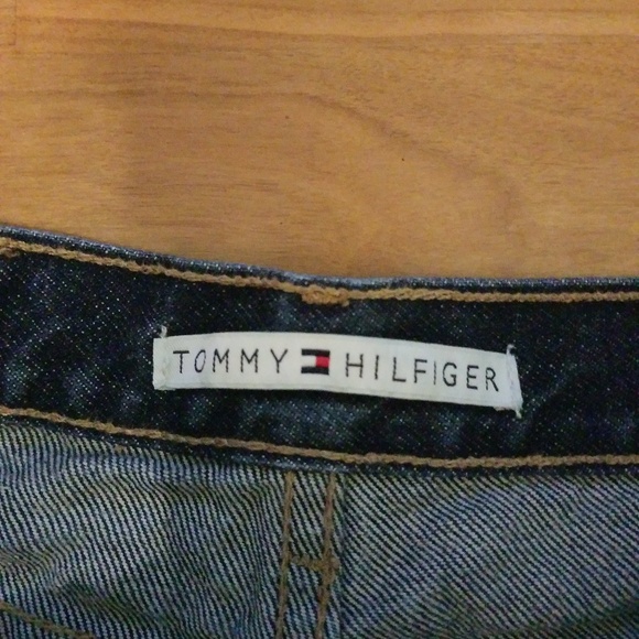 Tommy Hilfiger Women’s Jeans Dark Wash 5 pocket - Picture 2 of 6